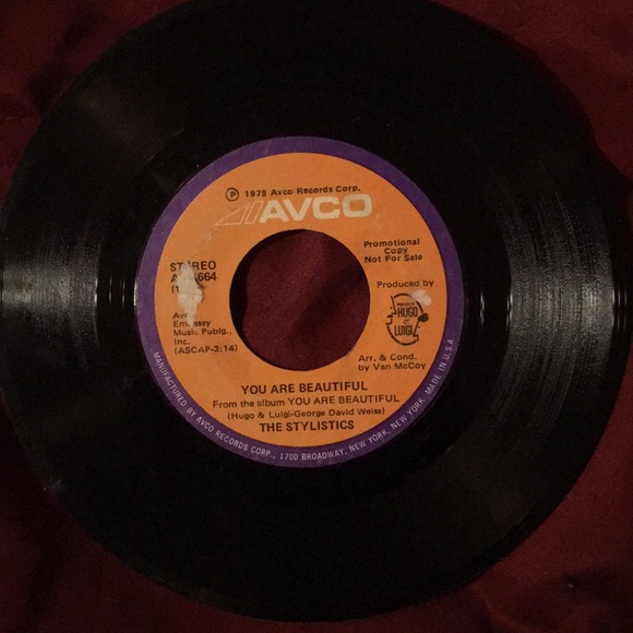45 inch vinyl record by THE STYLISTICS from 1975 - Picture 2 of 6